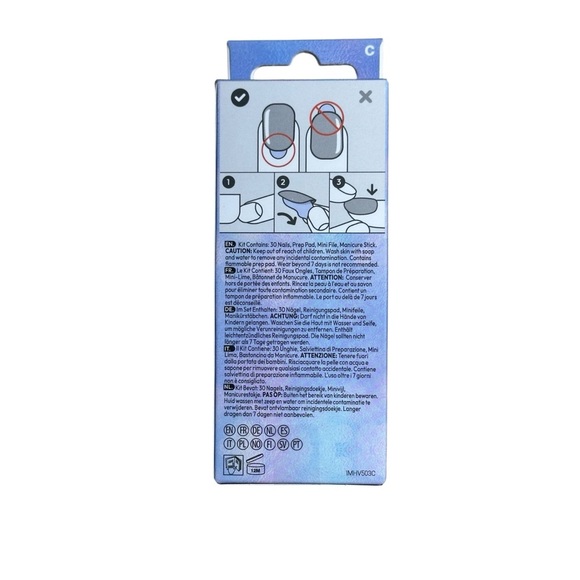 Kiss Impress Holiday Press On Nails Frosty Tales Short Oval Nails -30 Count - Picture 5 of 6